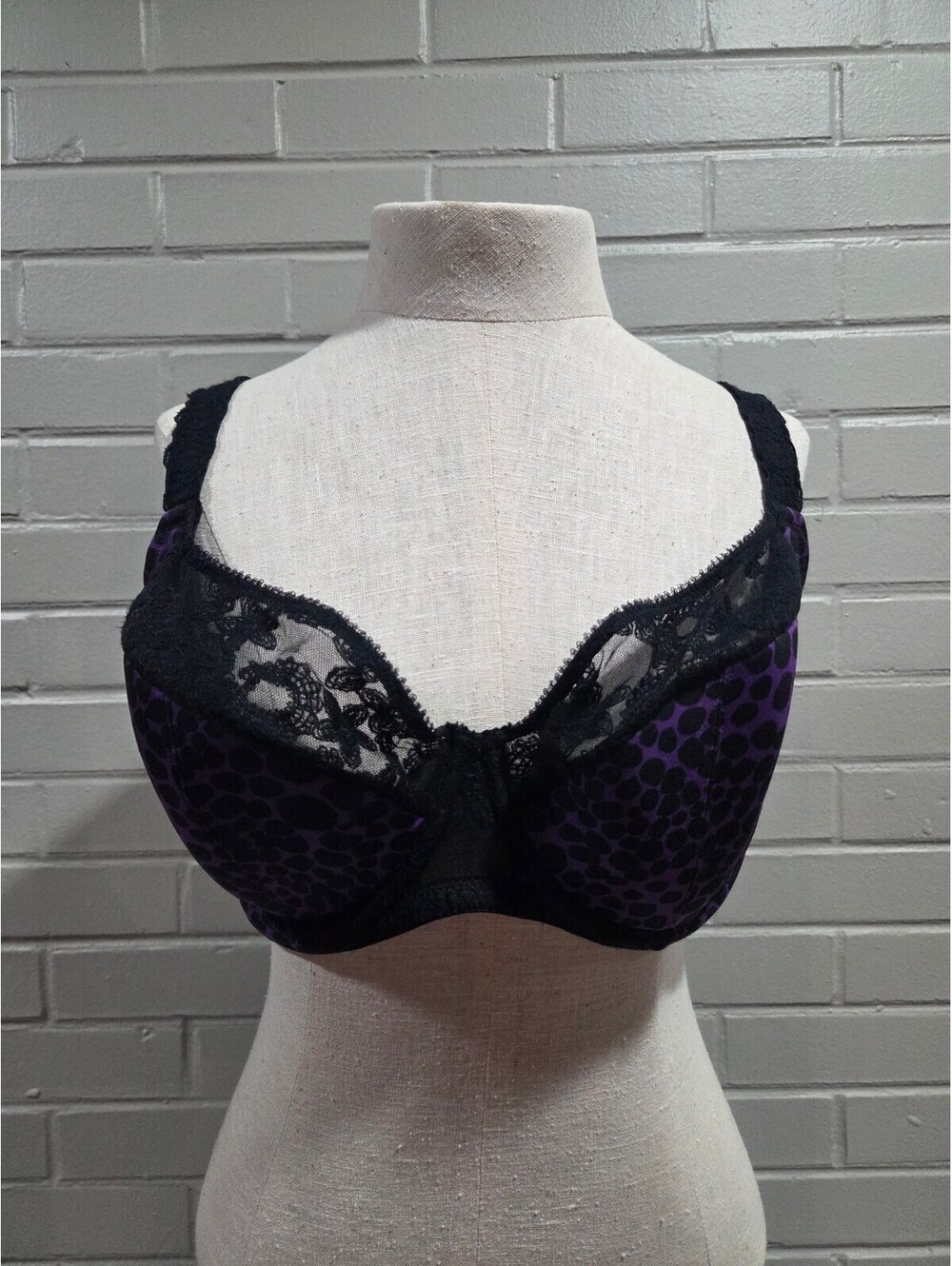Purple Leopard Print & Lace Bra by Cacique size 40DDD